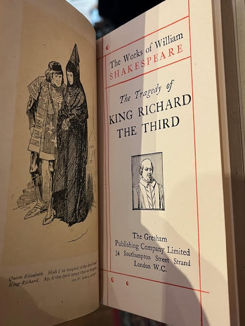 The Works of William Shakespeare [The Red Letter Shakespeare] in